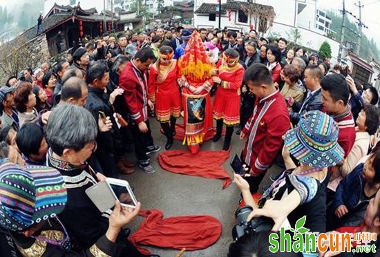 吉安畲族：“筑巢引凤”发展乡村旅游 不等不靠推动脱贫攻坚