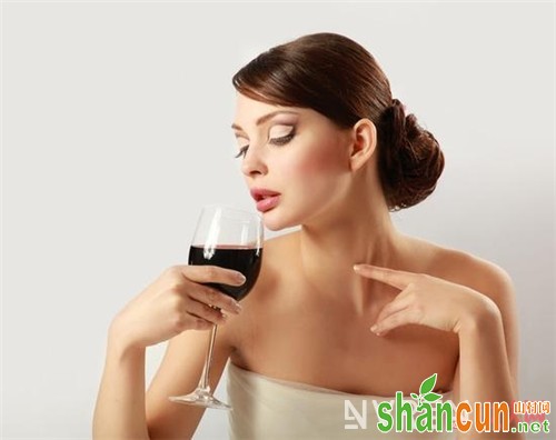 为什么喝葡萄酒会发胖_葡萄酒喝多了也会发胖 科学饮用才最健康