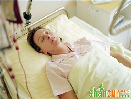 article-new-thumbnail-ehow-images-a04-76-s9-shampoo-bedridden-persons-hair-800<em></em>x800.jpg