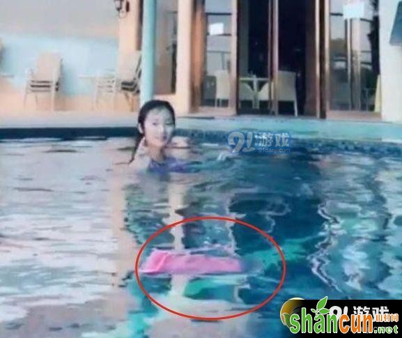 抖音泳裤小姐姐是谁 粉色泳衣游泳小姐姐视频走红事件始末