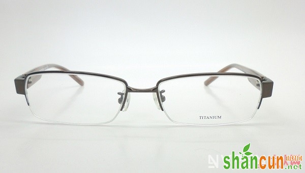最近潮人们都在炫的半框眼镜究竟是什么？