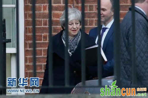 “脱欧”是人民选择 英国首相呼吁议会支持协议