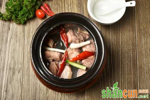 猪骨头汤的做法和营养价值