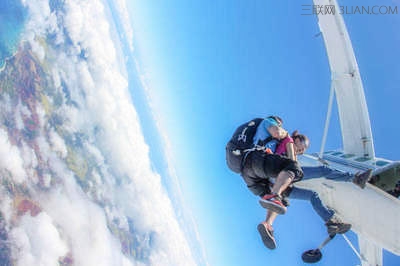 全球绝佳跳伞地：美国夏威夷