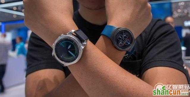 三星Gear S3直接对比Gear S2 看看有何不同？