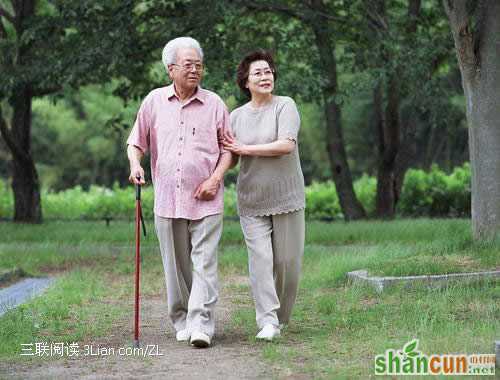 老年人应注意的三平衡 山村