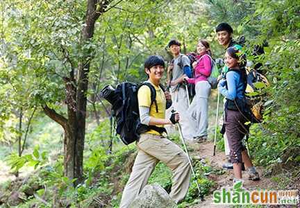 秋冬季如何正确爬山 山村