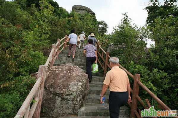 最适宜秋季的三大健身运动 山村