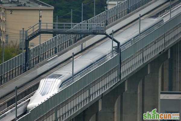 日本磁悬浮列车时速多少刷新速度纪录 山村