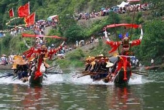 龙船节是哪个民族的节日     山村