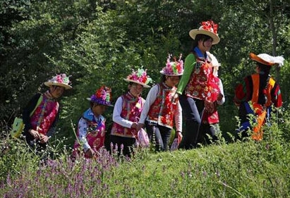 土族花儿会是什么时候     山村