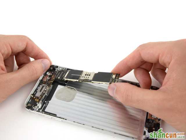 iPhone6plus怎么自己换后盖变7？苹果手机换外壳教程 