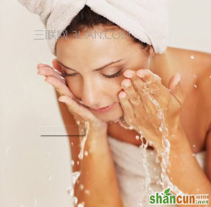 经常用冷水洗脸对皮肤好吗