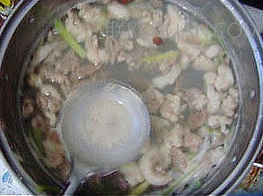 清炖羊肉汤的做法步骤9
