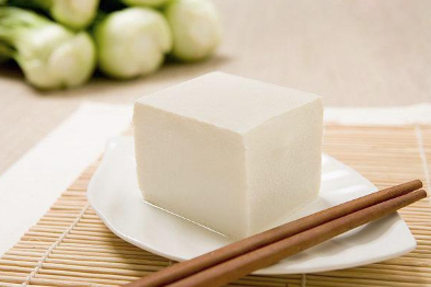 豆腐不能和什么一起吃 山村