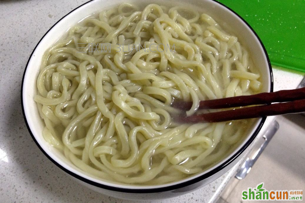 冬季减肥一日三餐最佳食谱大全，狂吃也不长膘   山村