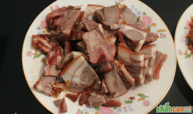 新鲜猪头肉怎么做好吃不腻，吃猪头肉有哪些禁忌   山村