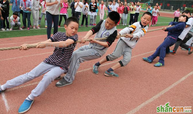 简单有趣的小学生体育课游戏大全，让学生们动起来    山村