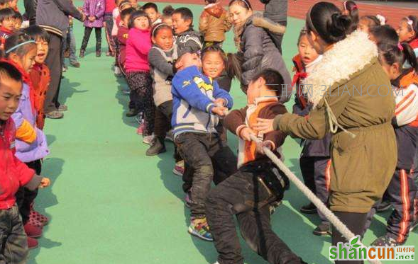 简单有趣的小学生体育课游戏大全，让学生们动起来    山村