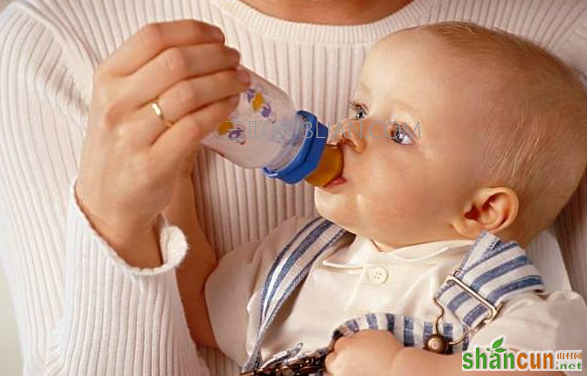 宝宝断奶不喝奶粉怎么办？不妨试试这几个有效方法   山村