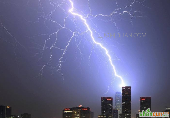 雷雨天气能不能打电话，看完你就明白了    山村