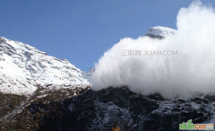 雪崩前有什么预兆，遇到雪崩如何自救    山村