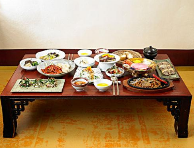韩国餐桌上要注意哪些礼仪，避免闹笑话 山村