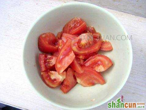 西红柿方便面的做法步骤2