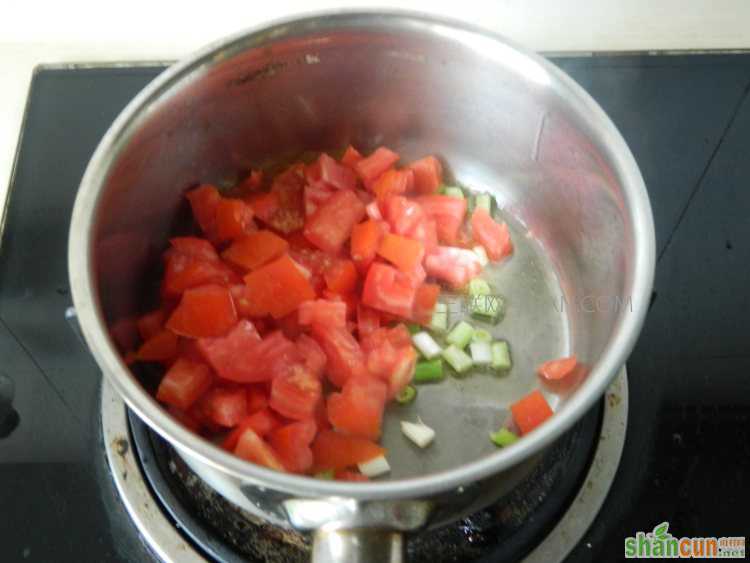 番茄荷包蛋方便面的做法步骤3