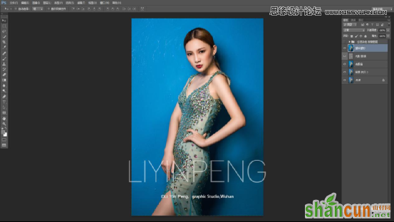 Photoshop调出室内人像照片唯美的时尚大片效果,PS教程,素材中国网