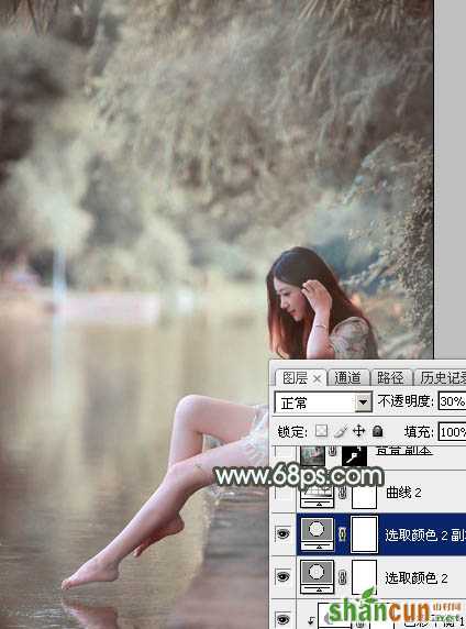 Photoshop给树荫下的美女加上唯美的中性淡蓝色