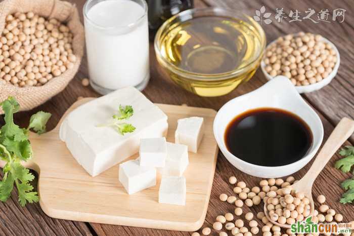 宝宝一岁八个月不能吃什么？