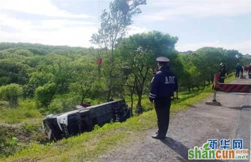 （国际）（1）中国游客在俄滨海边疆区遭遇车祸2人死亡