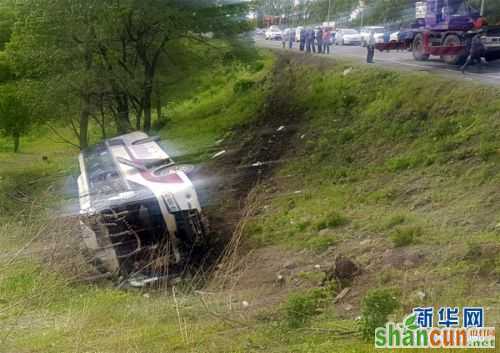 （国际）（2）中国游客在俄滨海边疆区遭遇车祸2人死亡